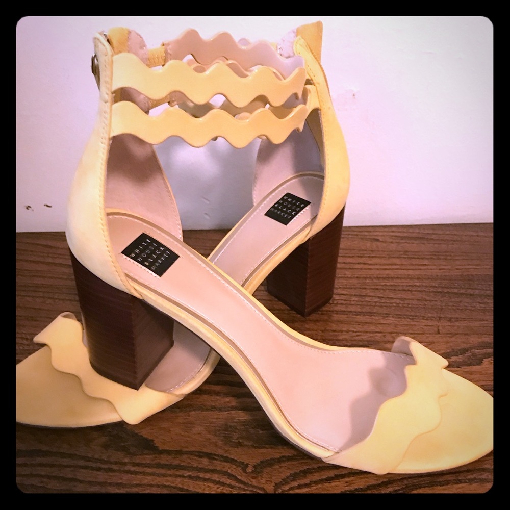 WHBM size 9,5 butter yellow heeled sandals